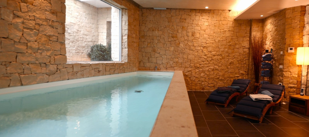 Piscine intérieure réalisée par Babalux